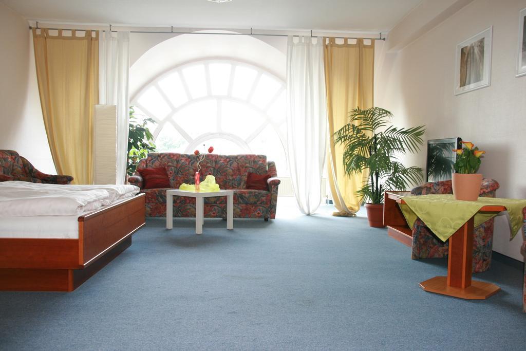 Atrium Hotel Crimmitschau Rum bild